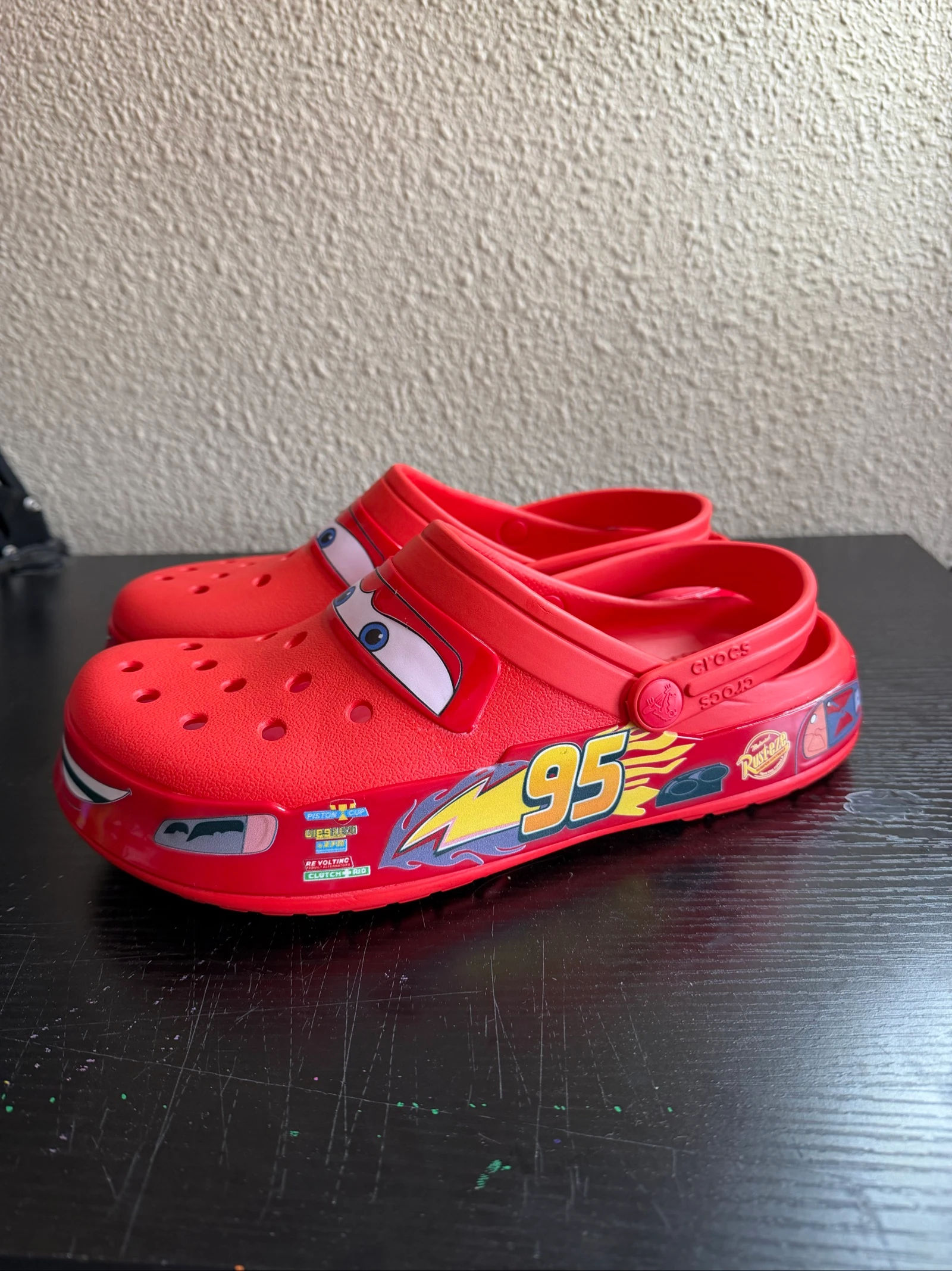 Lightning McQueen Crocs – photo 3